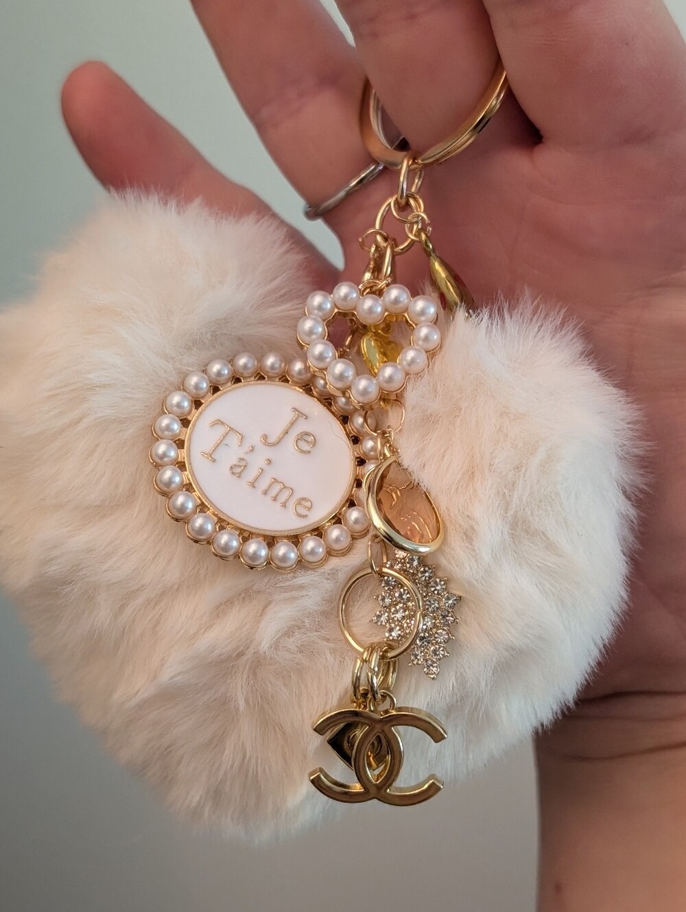 Coquette Faux Fur Heart Keychain – Pearl & Gold Charm Details